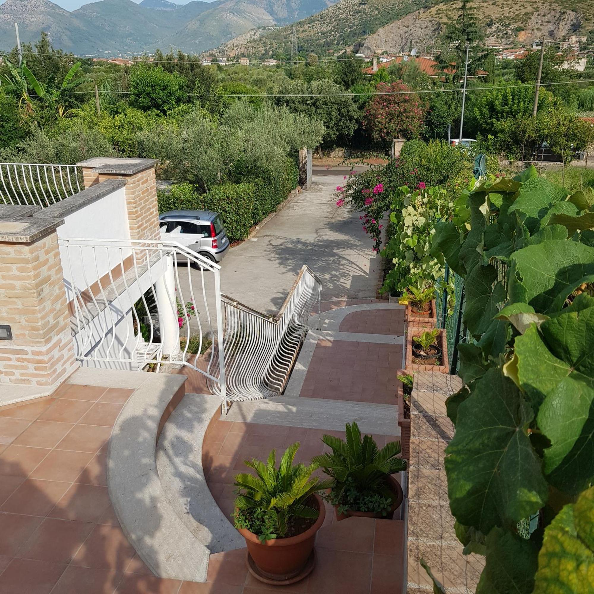 Villa Capri Fondi Exteriör bild