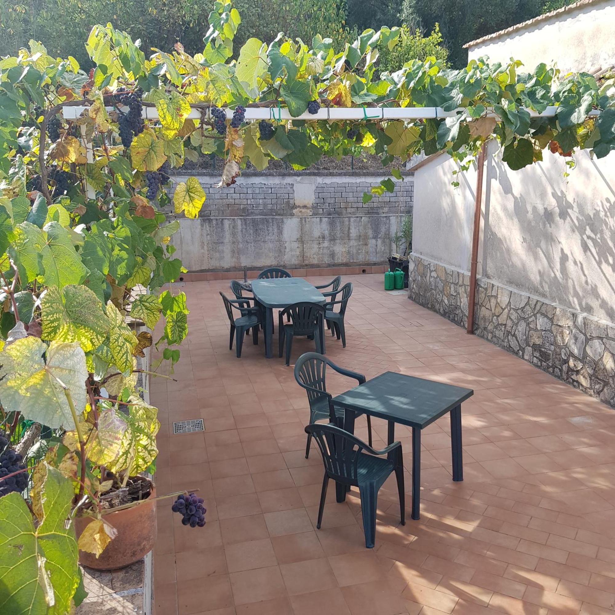 Villa Capri Fondi Exteriör bild